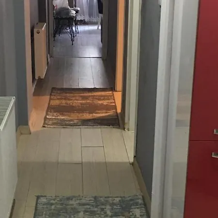 Apartment Bakirkoy Merkezde 2+1 Kendi Evinizdeki Sicaklik *