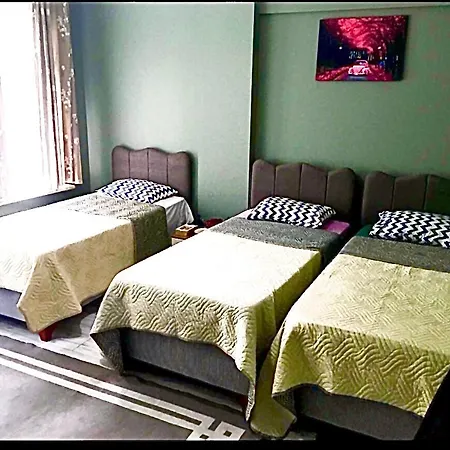 Apartment Bakirkoy Merkezde 2+1 Kendi Evinizdeki Sicaklik *